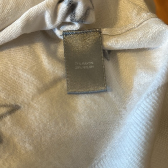 White Star Sweater NWOT - Picture 5 of 6